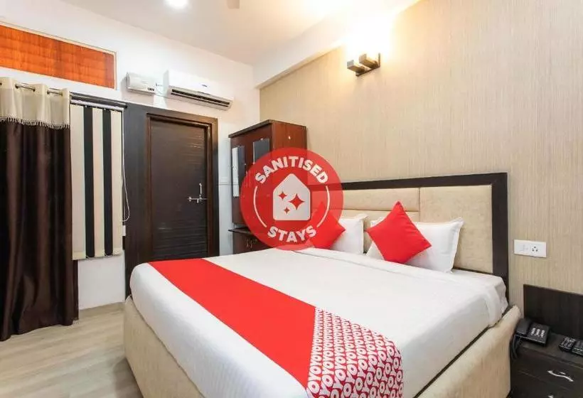 Hotelli Oyo 78889 Flagship Samar Regency