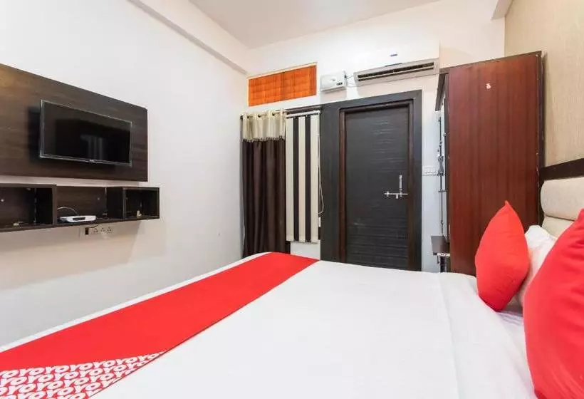 Hotelli Oyo 78889 Flagship Samar Regency