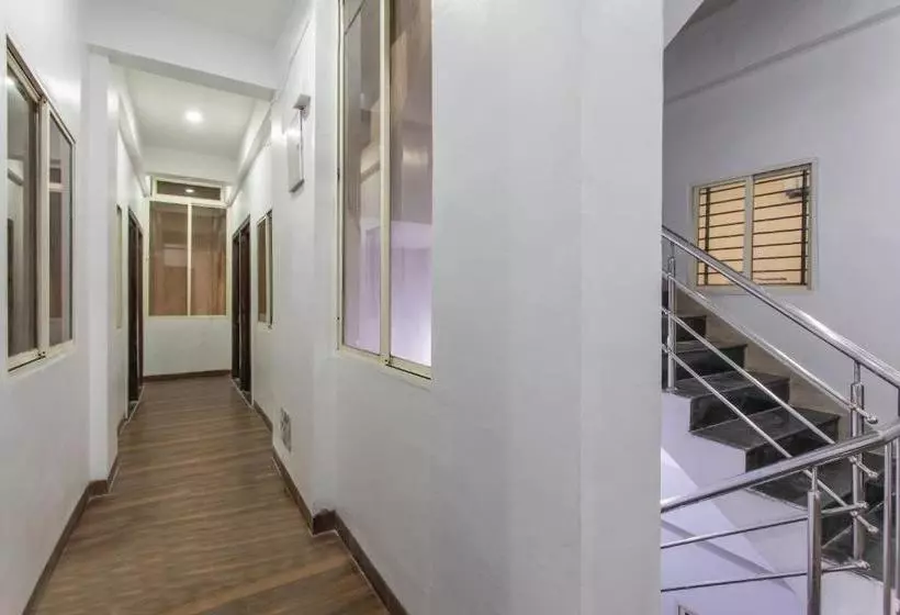 Hotelli Oyo 78889 Flagship Samar Regency