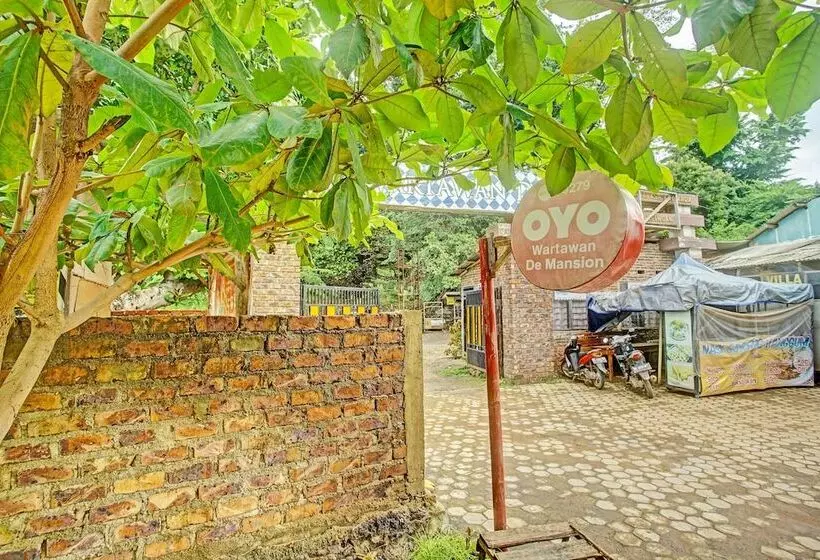 ホテル Oyo 90279 Wartawan De Mansion