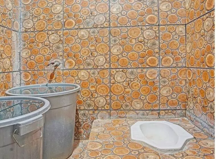 ホテル Oyo 90279 Wartawan De Mansion