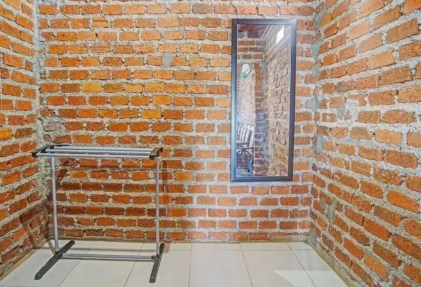 ホテル Oyo 90279 Wartawan De Mansion