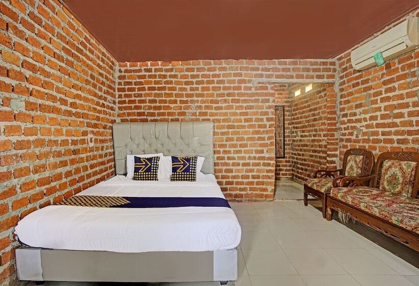 ホテル Oyo 90279 Wartawan De Mansion