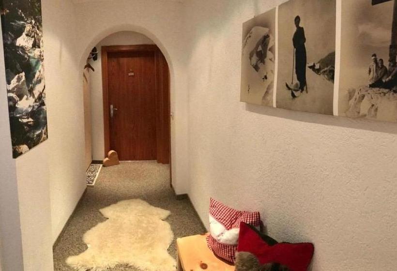 פנסיון Gästehaus Ulrich Neuner