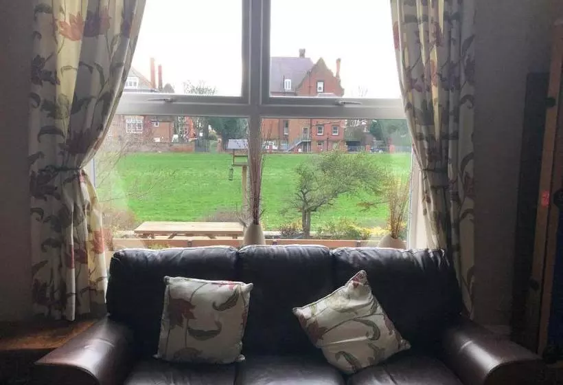 Majatalo Kings Lodge