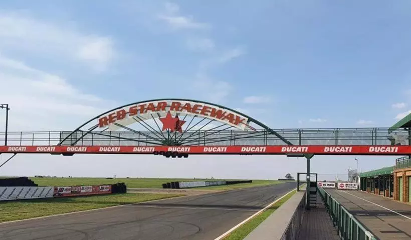 استراحتگاه Red Star Raceway