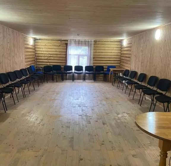 Hotelli шепіт карпат