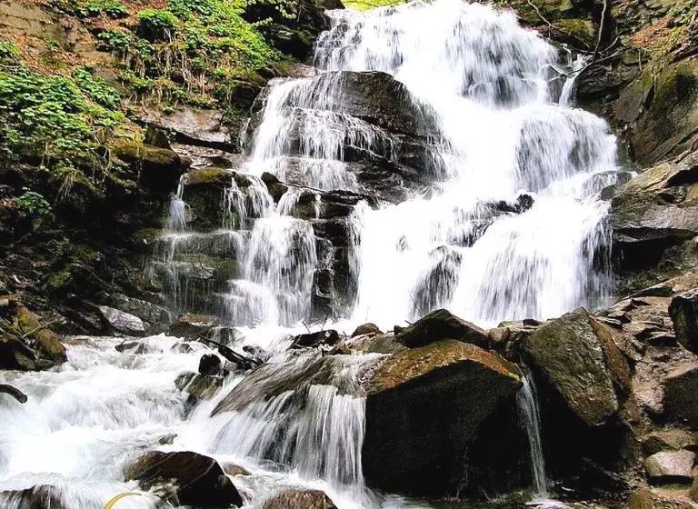 Hotelli шепіт карпат