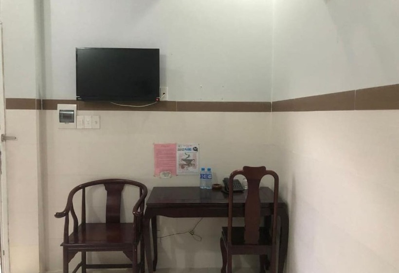 هتل Mai Vuong Thuy