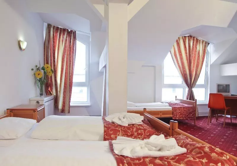 City 54 Hotel & Hostel