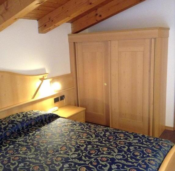 בית מלון כפרי Ai Pini