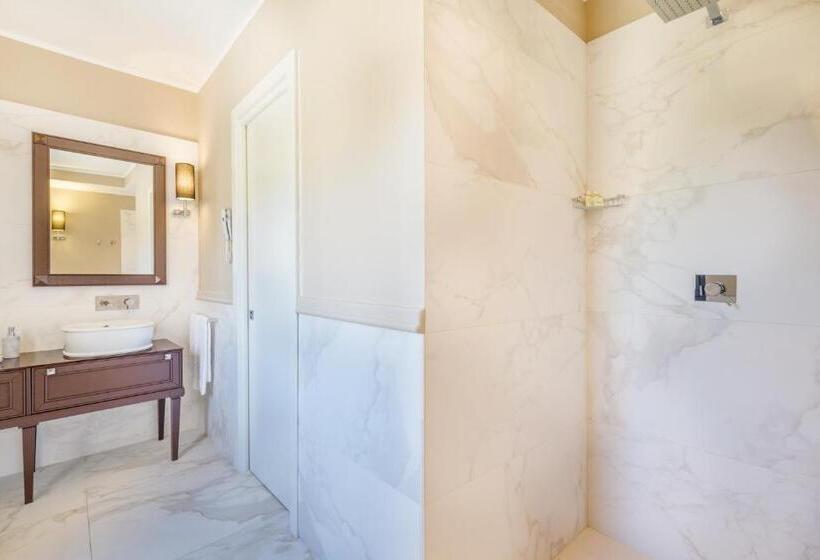 Отель Cala Lunga