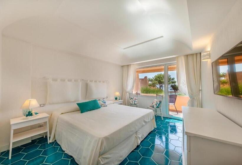 Отель Cala Lunga