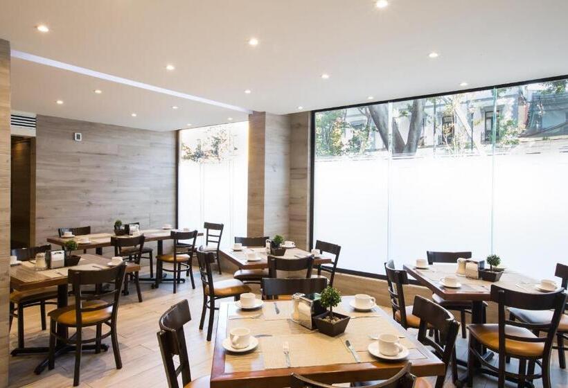 Отель Diligencias