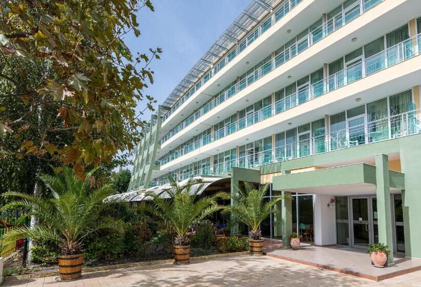 Ivana Palace Hotel   Free Parking