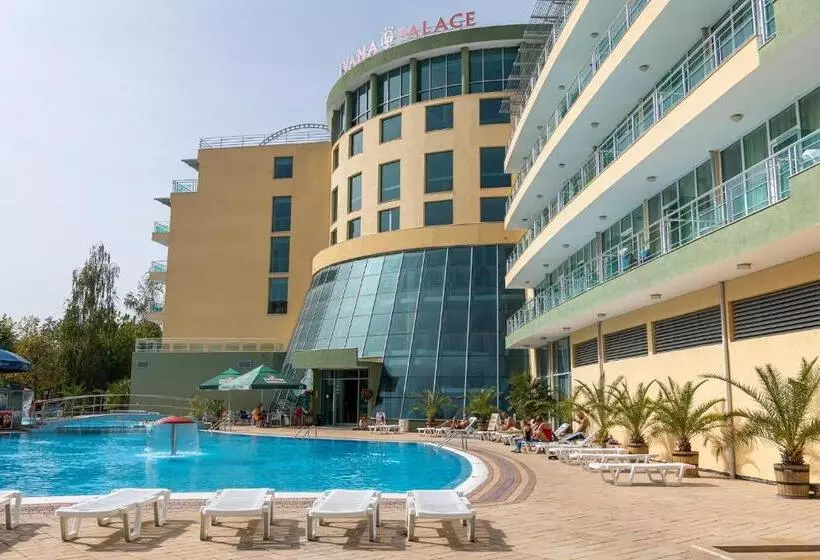 Ivana Palace Hotel Free Parking