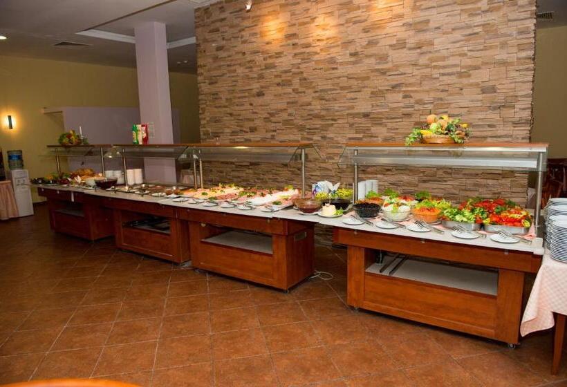 Ivana Palace Hotel   Free Parking