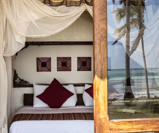 فندق Karafuu Beach Resort & Spa