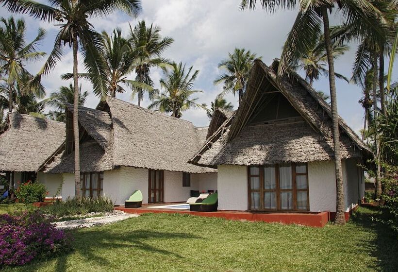 فندق Karafuu Beach Resort & Spa