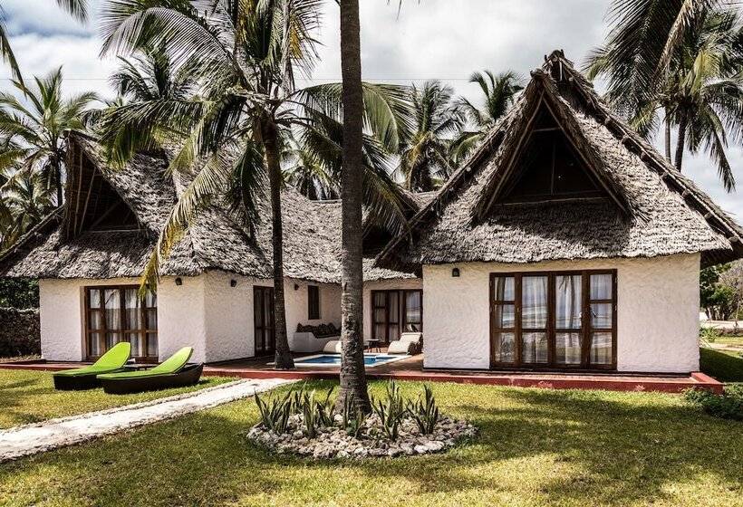 فندق Karafuu Beach Resort & Spa