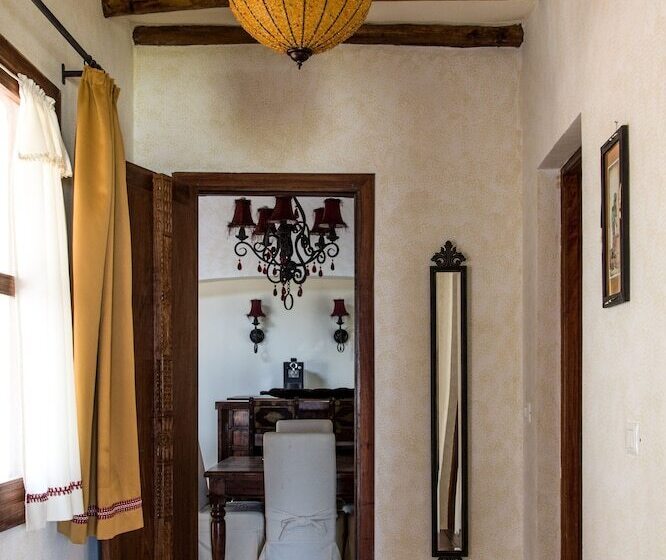 فندق Karafuu Beach Resort & Spa