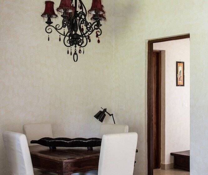 فندق Karafuu Beach Resort & Spa