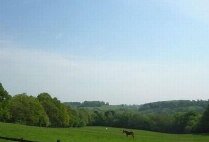 בית מלון כפרי Little Tidebrook Farm