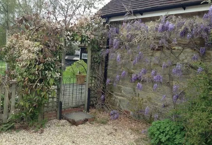 ホテル Little Tidebrook Farm