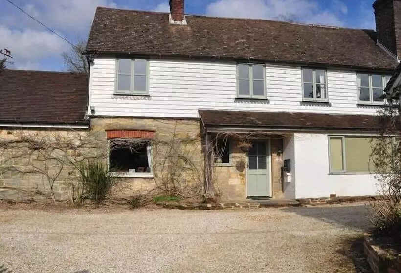 ホテル Little Tidebrook Farm