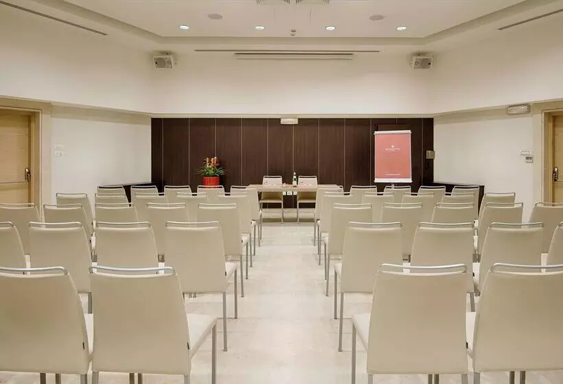 هتل NH Collection Roma Giustiniano