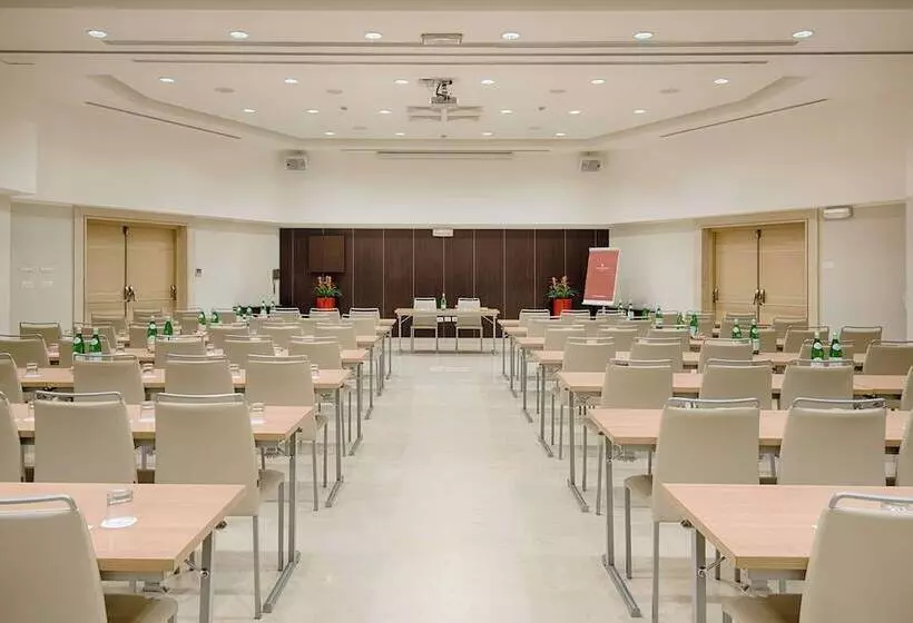 هتل NH Collection Roma Giustiniano