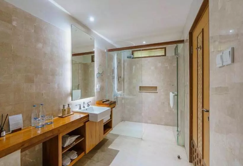 호텔 Ramayana Candidasa Beach Resort