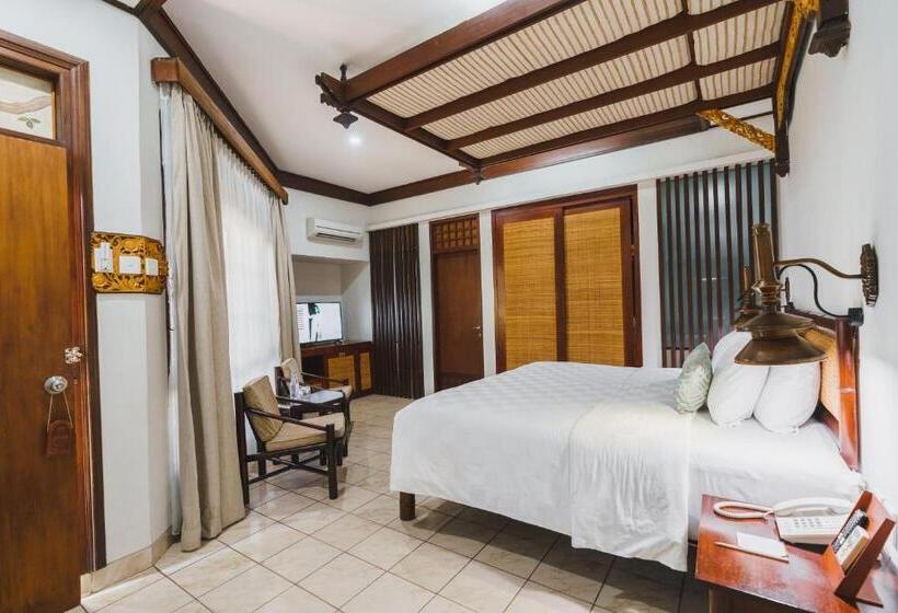 فندق Ramayana Candidasa Beach Resort