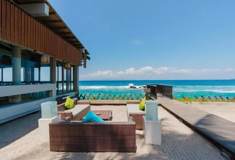 호텔 Ramayana Candidasa Beach Resort