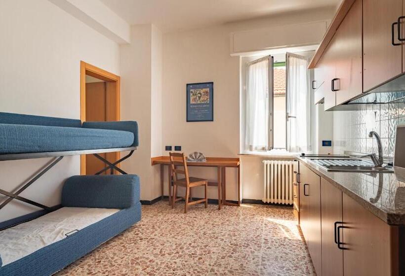 ホテル Residenza Adelaide