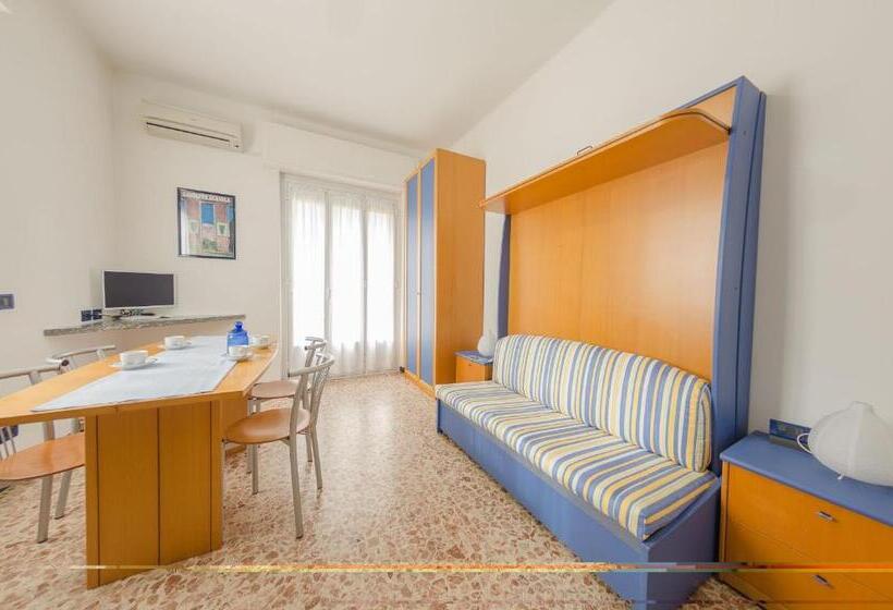 ホテル Residenza Adelaide