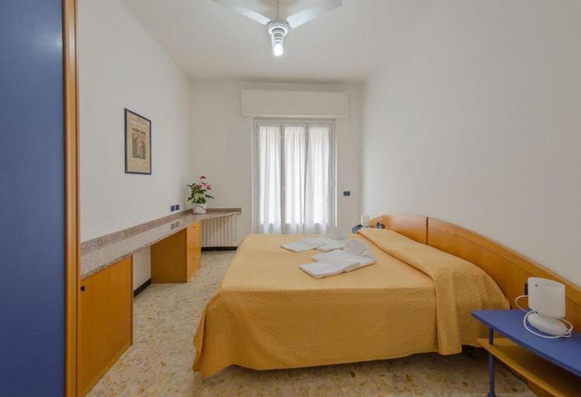 ホテル Residenza Adelaide