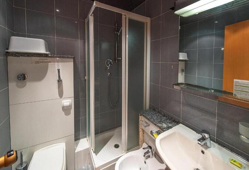 ホテル Residenza Adelaide