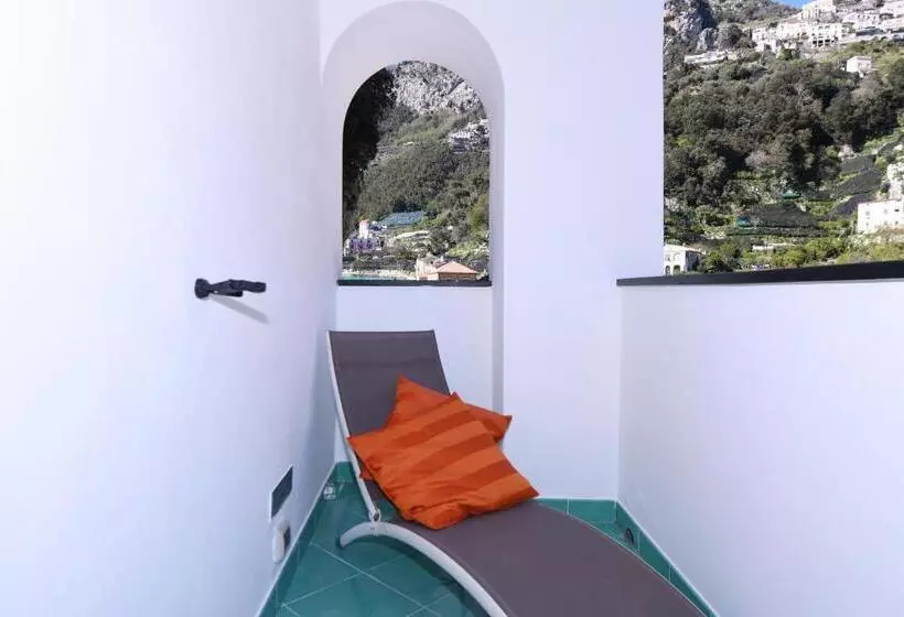 Отель Villa Lara