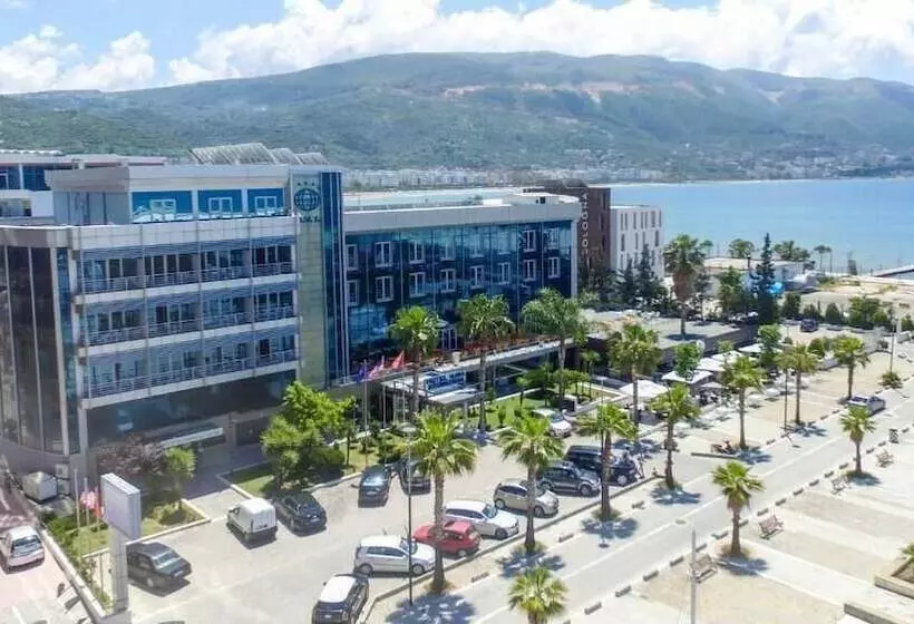 ホテル Vlora International