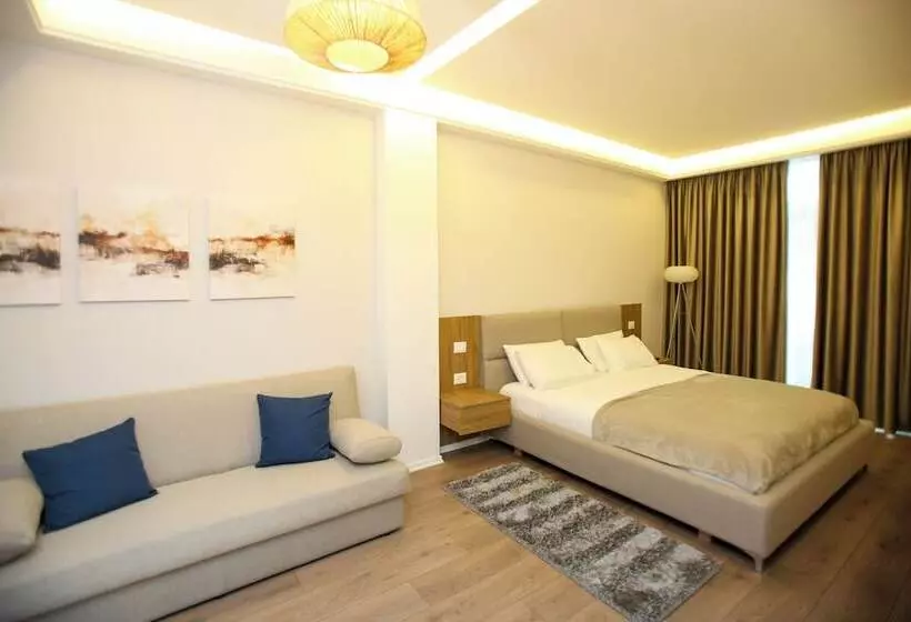 ホテル Vlora International