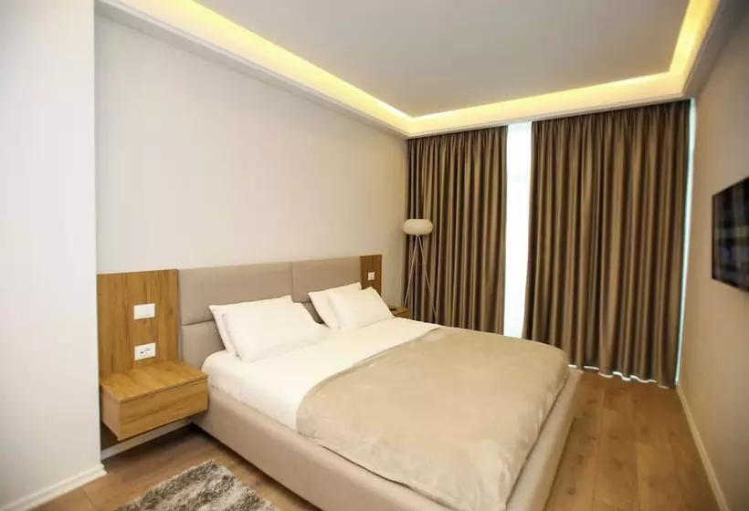 ホテル Vlora International