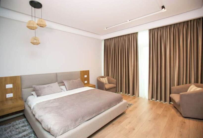 호텔 Vlora International