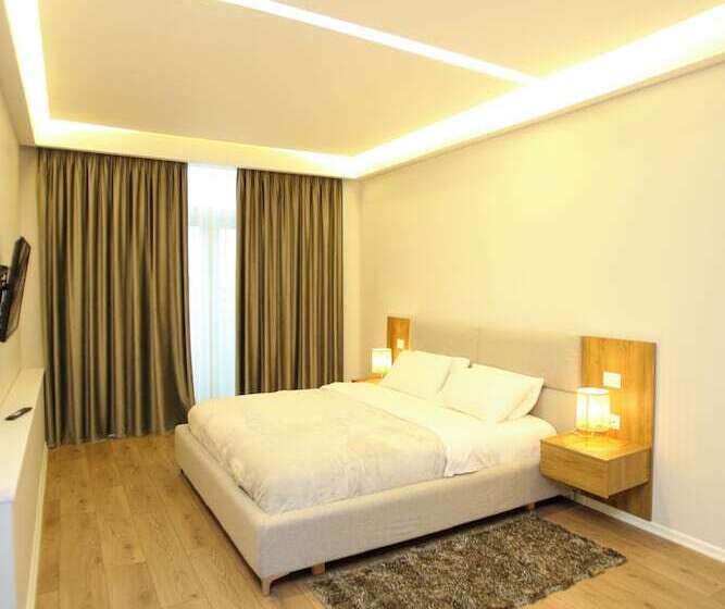 호텔 Vlora International