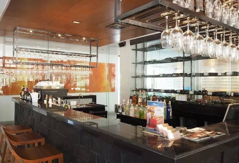 호텔 Woodlands Suites Serviced Residences   Sha Extra Plus