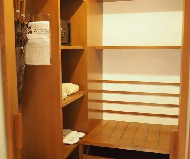 호텔 Woodlands Suites Serviced Residences   Sha Extra Plus