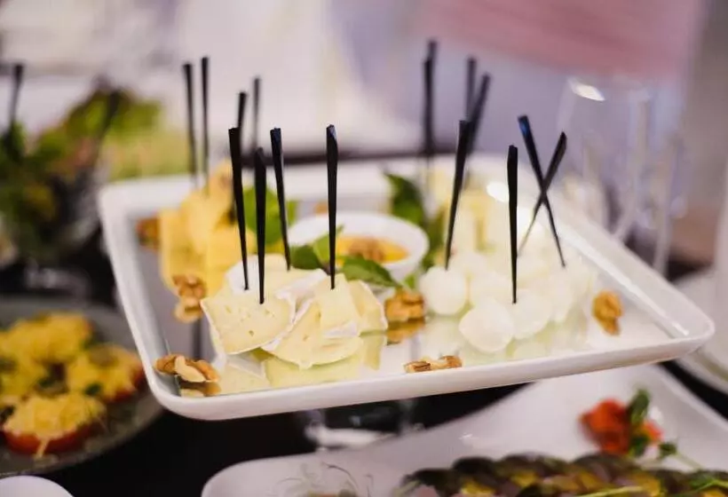 ホテル отель бессарабия