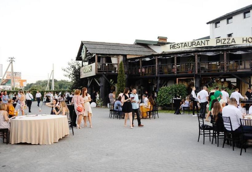 فندق готель скіфія