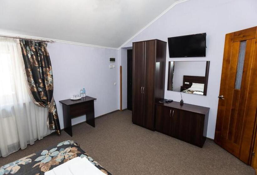 فندق готель скіфія