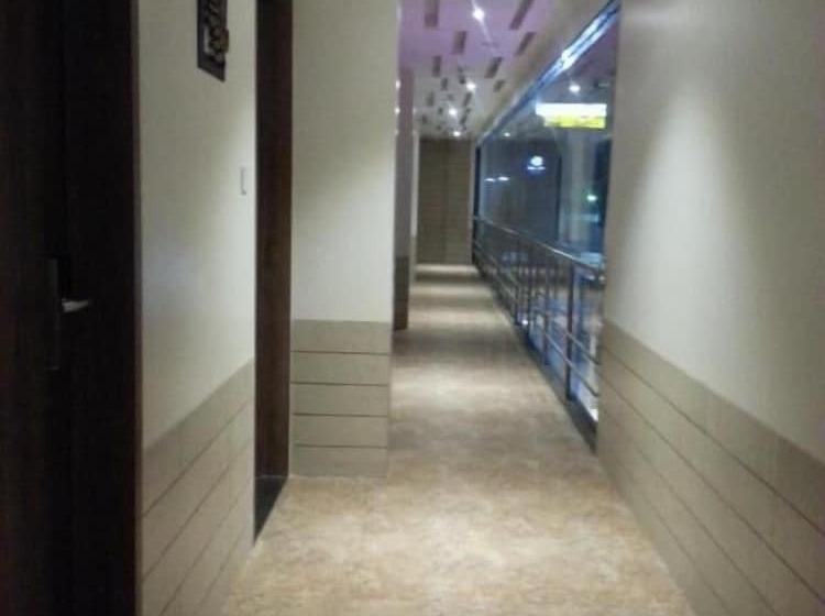 Otel Enrise By Sayaji Ahmednagar